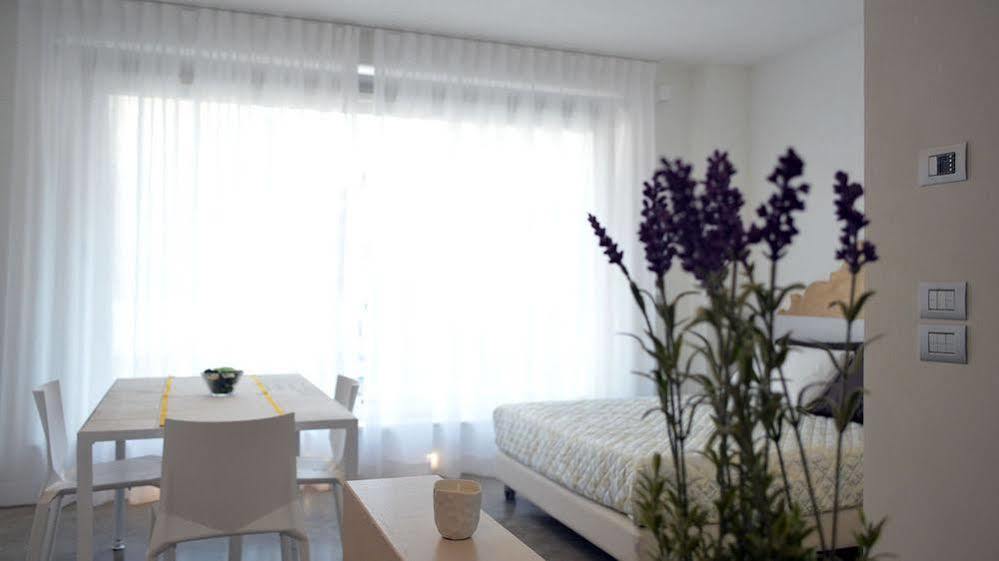 Residenza Domo Apartamento Porto SantʼElpidio Exterior foto